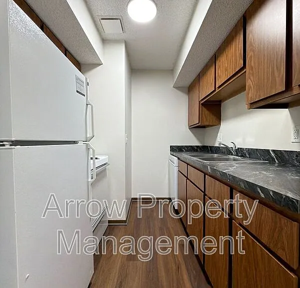 1411 D St #5 — Photo 1