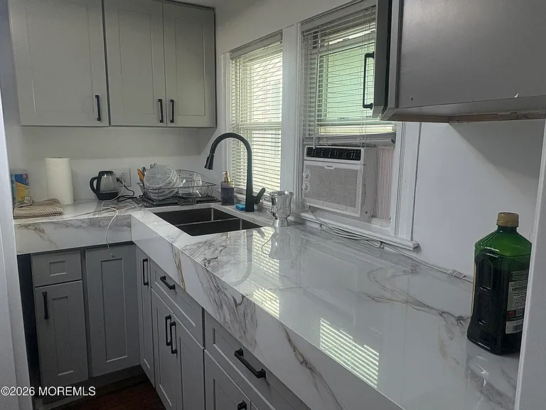 309 Hume St #D — Photo 1