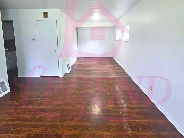 10604 Spring Garden Dr — Photo 5