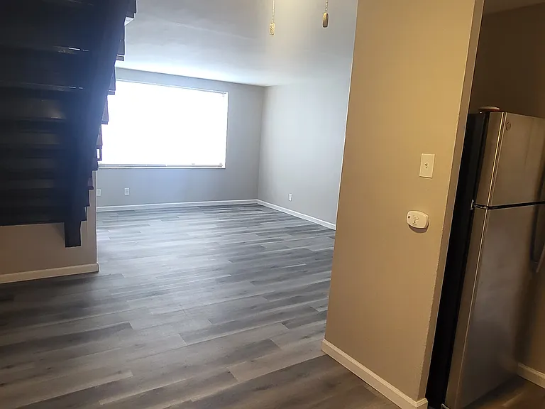 7199 Weil Ave — Photo 6