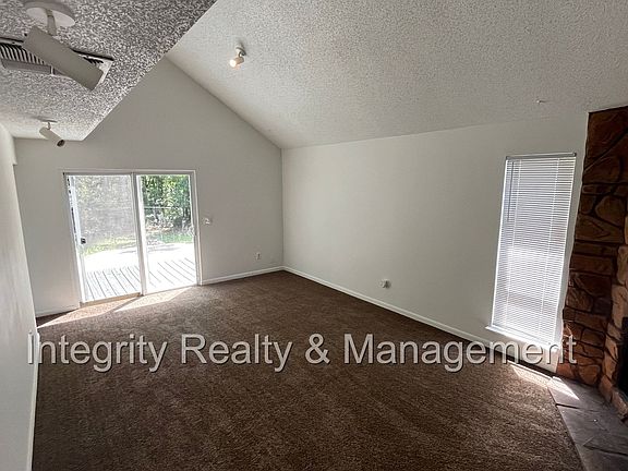 4th image of 6668 Arrowroot Dr