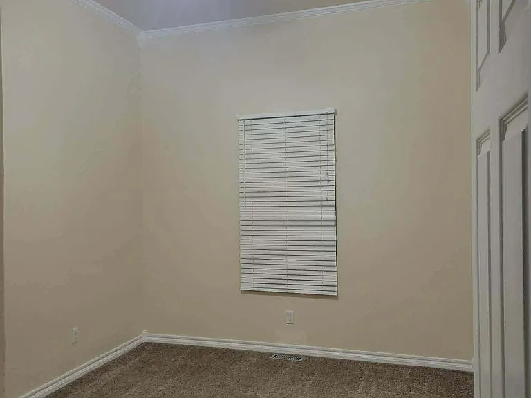 320 S 7th St — Photo 11