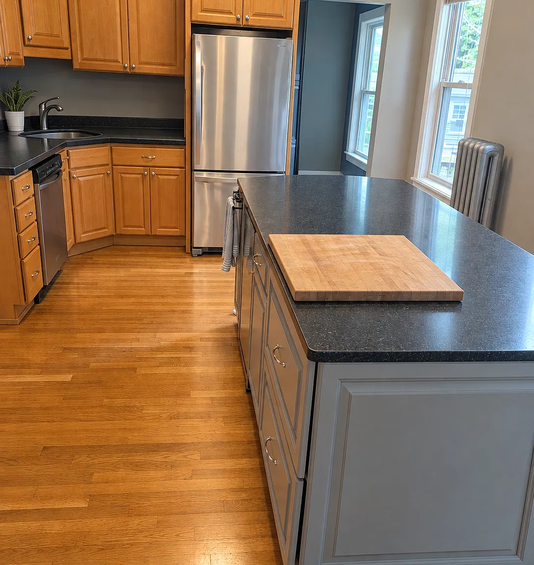 3 bed, 1.5 bath, 1686 sqft, $3,750 — Photo 3