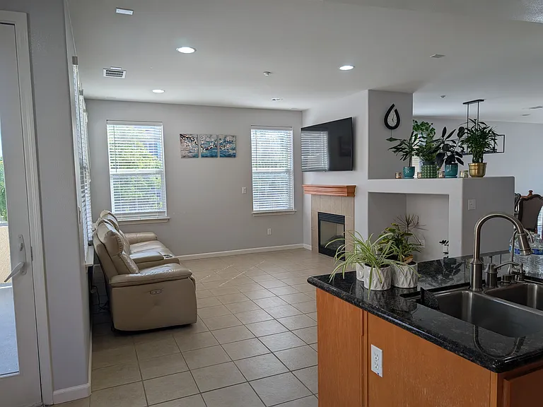 6217 Byron Ln — Photo 9