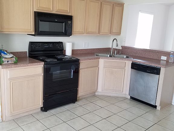 4th image of 1614 Mount Zion Dr