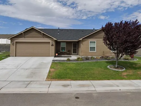 6205 Turf Paradise Dr, Pasco, WA 99301