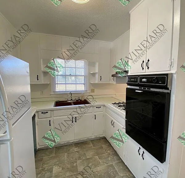 687 Bounty Dr — Photo 13
