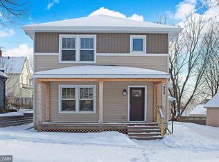 952 Farrington St, Saint Paul, MN 55117