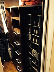 Sold by Manhattan Apartment Organization