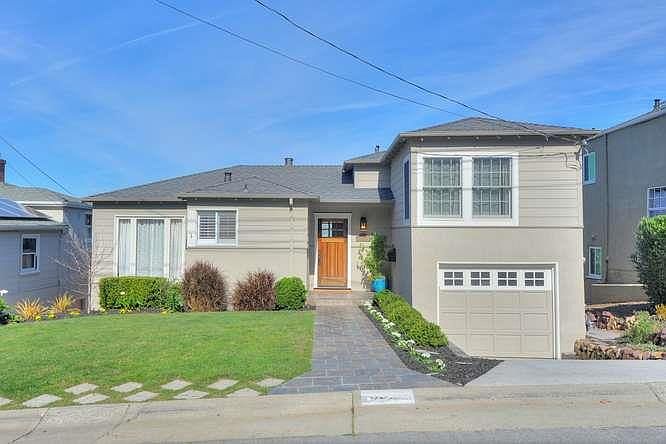 2nd image of 4033 Bayview Ave
