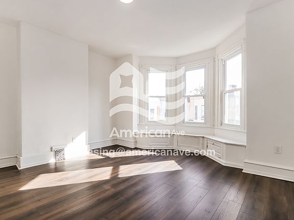 5-Dining Room