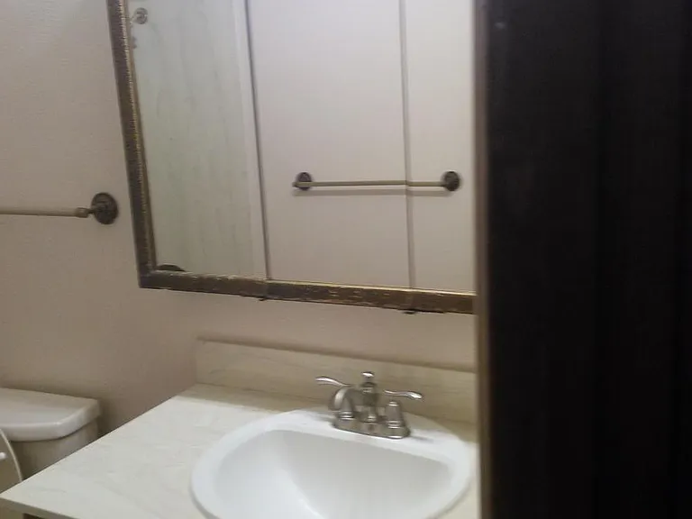 8105 Curry Ave NE — Photo 7