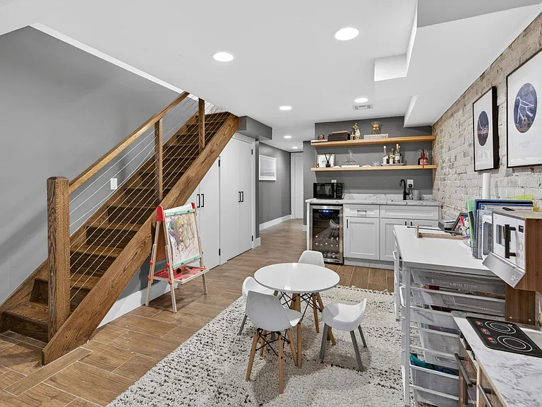 926 Park Ave — Photo 33