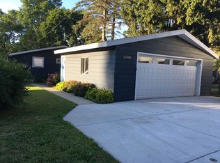 3010 Barnes Ave, Waterford, MI 48328