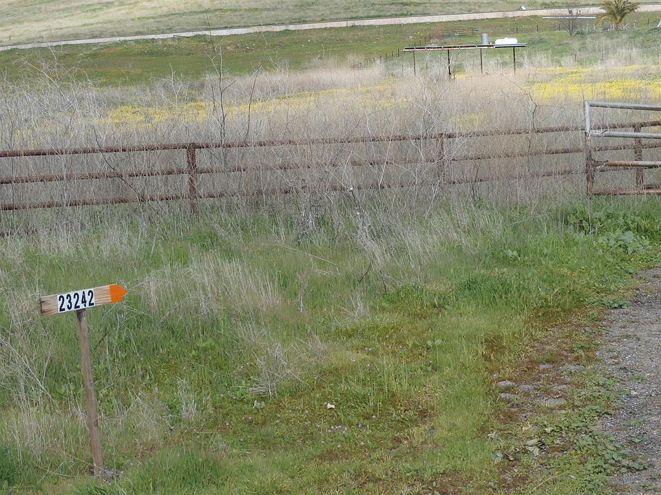 2nd image of 23242 S Elephantback Rd