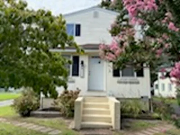 686 Town Bank Rd N, Cape May, NJ 08204
