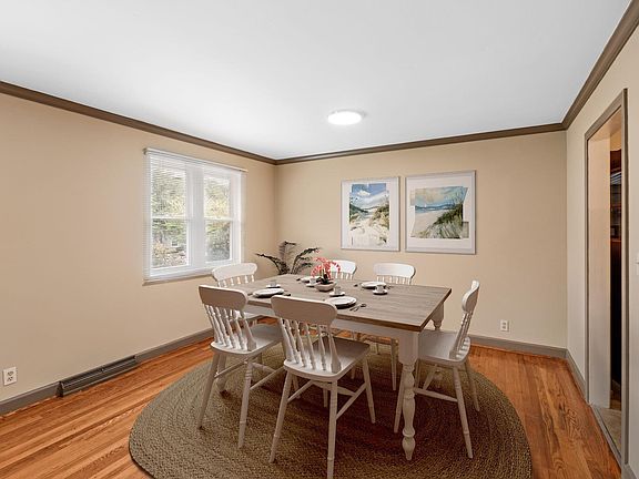 4th image of 7 Dublin Ct