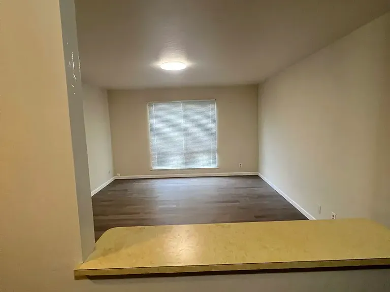 466 25th Ave #2 — Photo 7