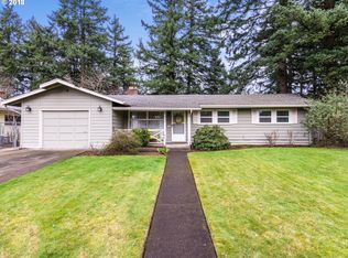 906 SE 176th Pl, Portland, OR 97233