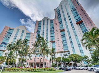3370 SE Hidden Bay Dr #405, Miami, FL 33180