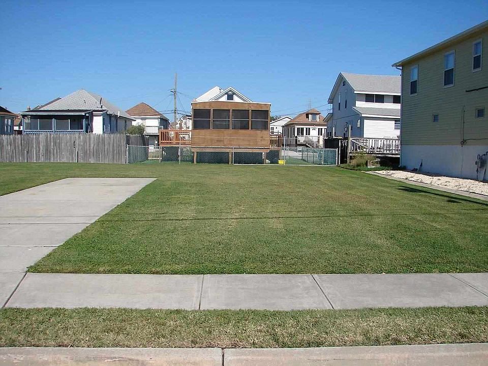 1st image of 4.5 D Ave