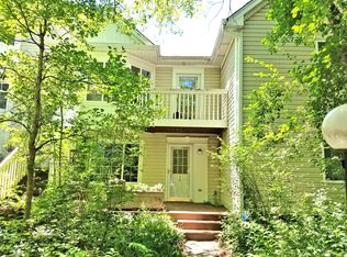 32 S Macgillis Dr, Round Lake, IL