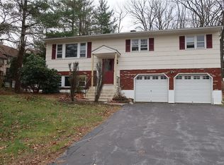 36 Eden Rd, Harriman, NY 10926