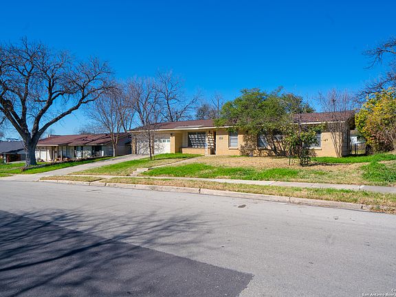 2nd image of 403 REDCLIFF DR