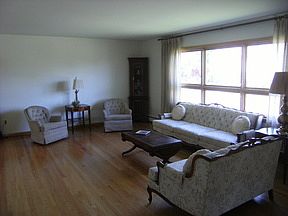 2nd image of 104 Dorothy Dr