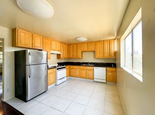 4608 Russell Ave APT 1, Los Angeles, CA 90027