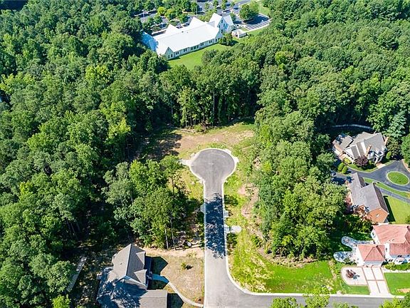 2nd image of 2907 Broadstone Ct