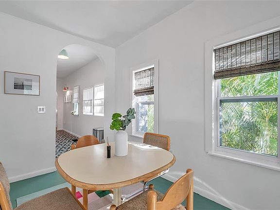 4th image of 4023 Burlington Ave N