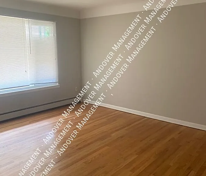 1305 W Nine Mile Rd #8 — Photo 4
