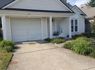 10517 Bay Pointe Ct, Louisville, KY 40241