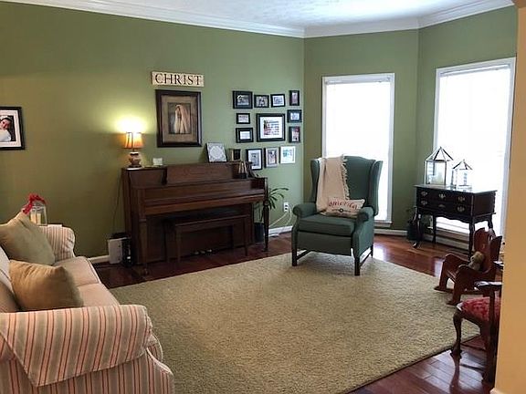 4th image of 3479 Northfield Way NW