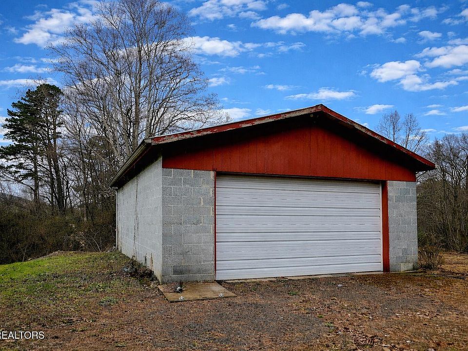 2nd image of 6512 Hubert Bean Rd