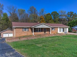 5957 Timberwood Trl, Kernersville, NC 27284