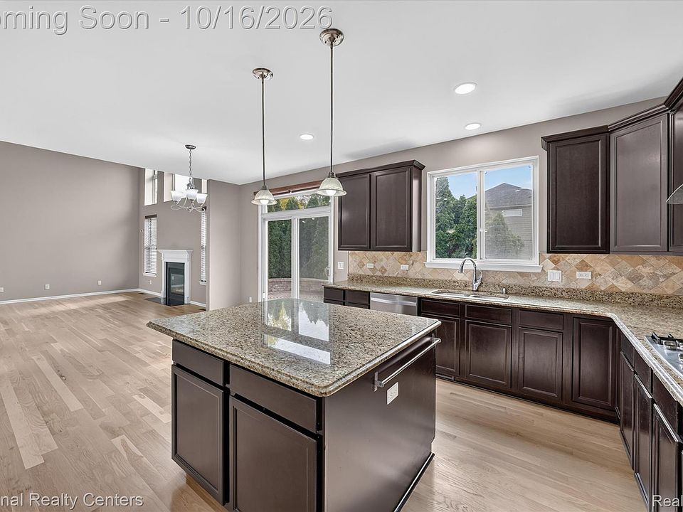 52347 Ferndale Dr, photo 19
