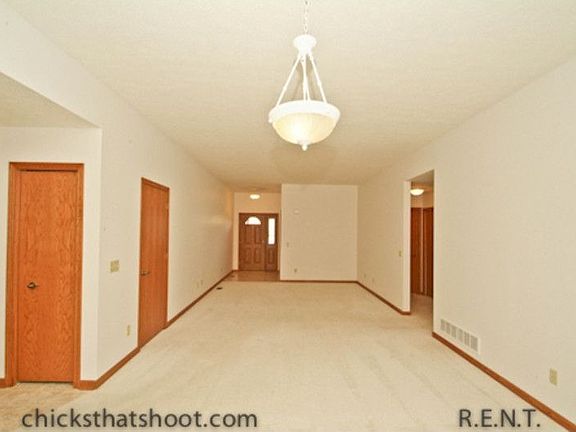 4th image of 872 Cartier Dr