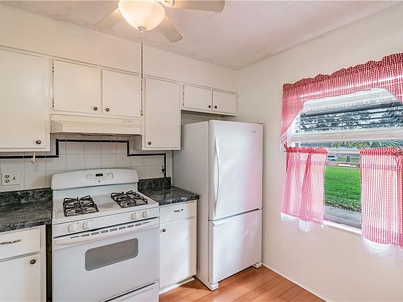 5th image of 1464 Mission Hills Blvd #24-B