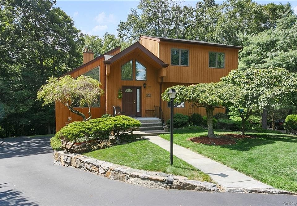 1st image of 185 Briarwood Dr