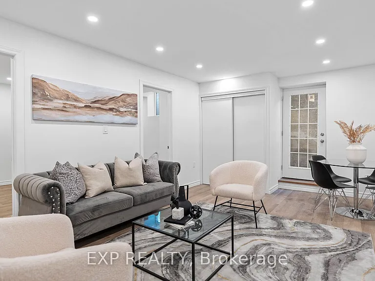 91 Clockwork Dr #BASEMENT — Photo 6