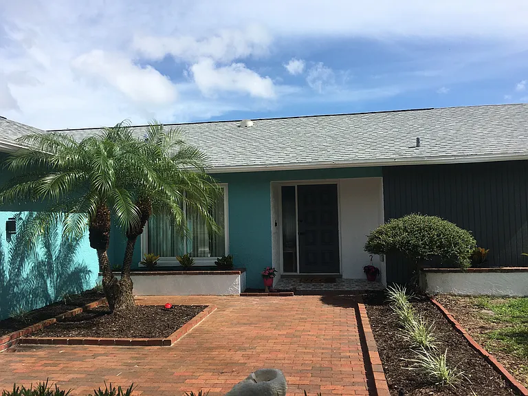 6805 18th Avenue Dr W — Photo 1