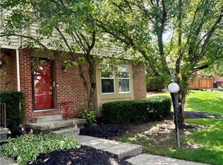 49 Kimwood Dr, Englewood, OH 45322
