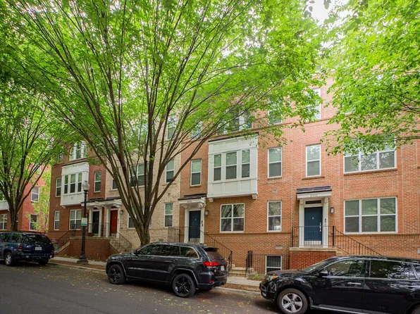 2501 Sayles Pl SE APT 9, Washington, DC 20020