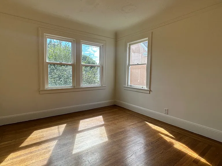 11 Southwood Dr — Photo 17