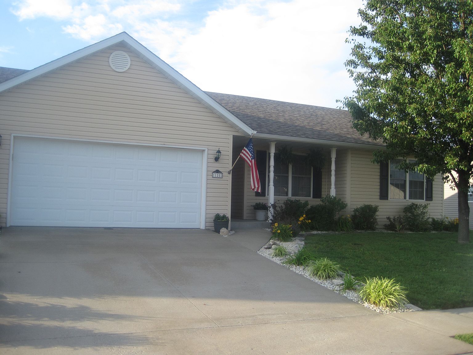 125 E Harrisonville Dr, Valmeyer, IL 62295 Zillow