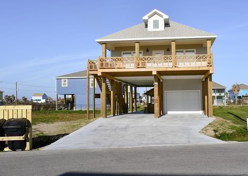 1st image of 978 Tidelands Dr