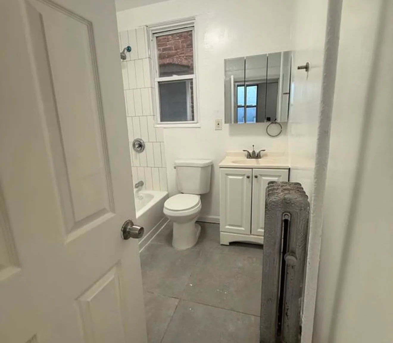4 bed, $2,395 — Photo 3