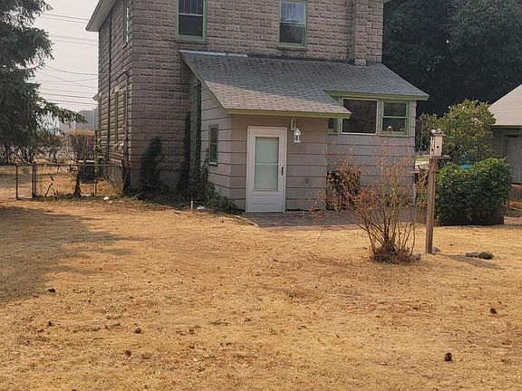 2nd image of 2311 River Rd
